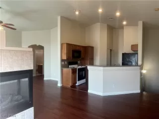 Photo #1: 2609970 Listing 