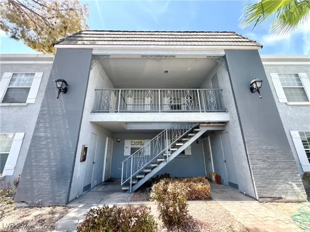 MLS: 2610009 Condo For Sale