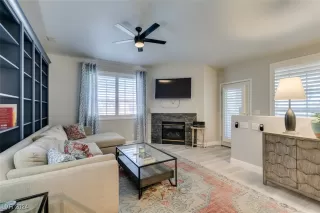 Photo #6: 2610035 Listing