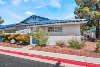 Photo #1: 2610043 Listing