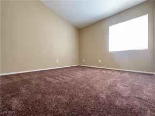 Photo #5: 2610049 Listing 