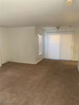 Photo #4: 2610056 Listing 