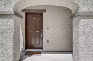 Photo #2: 2610088 Listing 