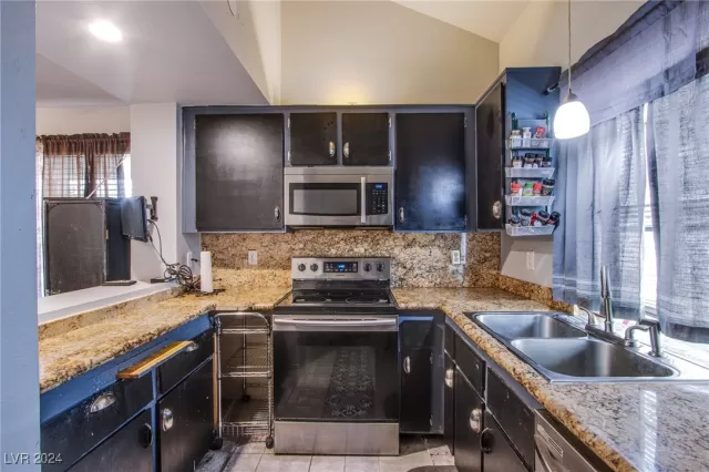 MLS: 2610101 Condo For Sale