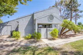 Photo #3: 2610101 Listing