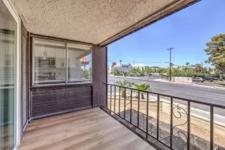 Photo #4: 2610104 Listing 