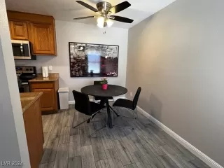 Photo #3: 2610110 Listing