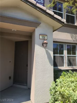 Photo #1: 2610111 Listing 