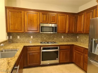 Photo #2: 2610111 Listing 