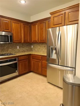 Photo #6: 2610111 Listing 