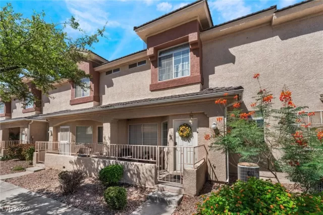 MLS: 2610117 Condo For Sale