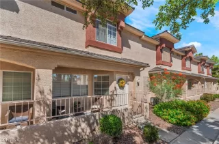 Photo #3: 2610117 Listing