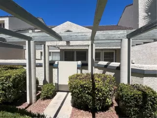 Photo #3: 2610122 Listing 