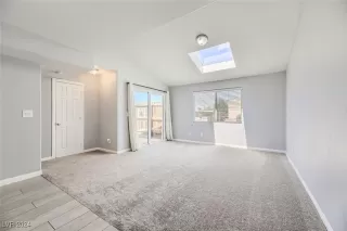 Photo #1: 2610181 Listing 