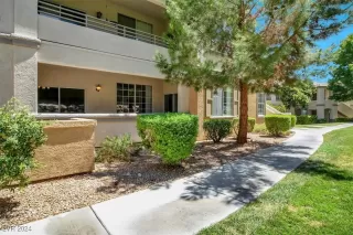 Photo #1: 2610210 Listing 