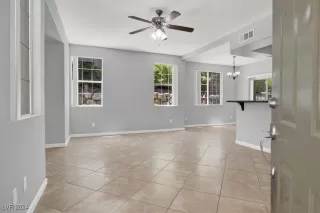 Photo #3: 2610210 Listing 