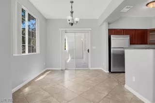 Photo #5: 2610210 Listing 