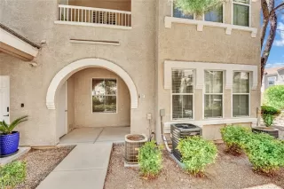 Photo #1: 2610280 Listing 