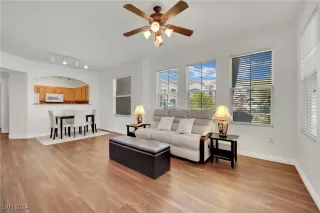 Photo #2: 2610280 Listing 