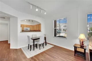 Photo #6: 2610280 Listing 