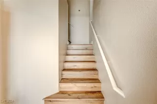 Photo #2: 2610341 Listing