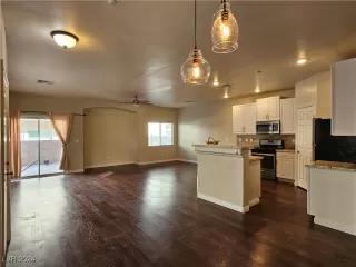 Photo #3: 2610363 Listing 