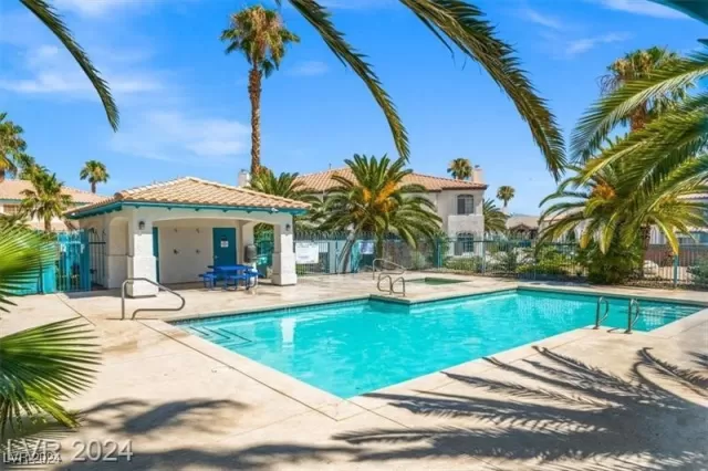 MLS: 2610375 Condo For Sale