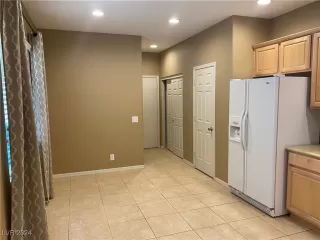 Photo #3: 2610377 Listing 