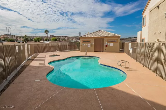 MLS: 2610396 Condo For Sale