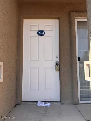 Photo #2: 2610398 Listing 