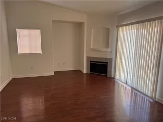 Photo #6: 2610398 Listing 