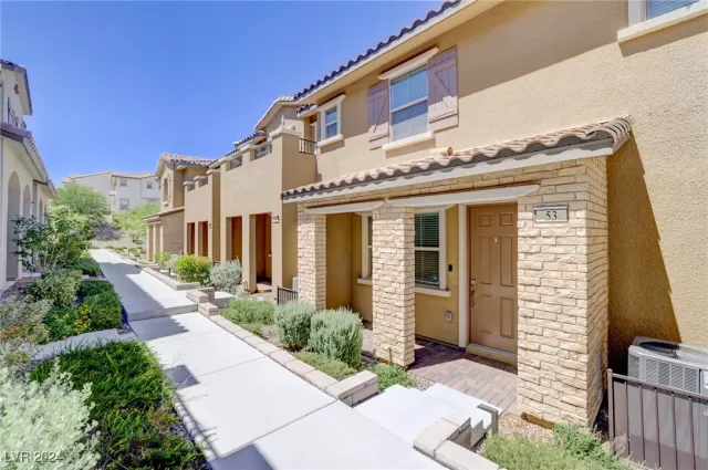 MLS: 2610431 Condo For Sale