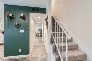 Photo #2: 2610442 Listing 