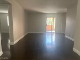 Photo #2: 2610452 Listing 