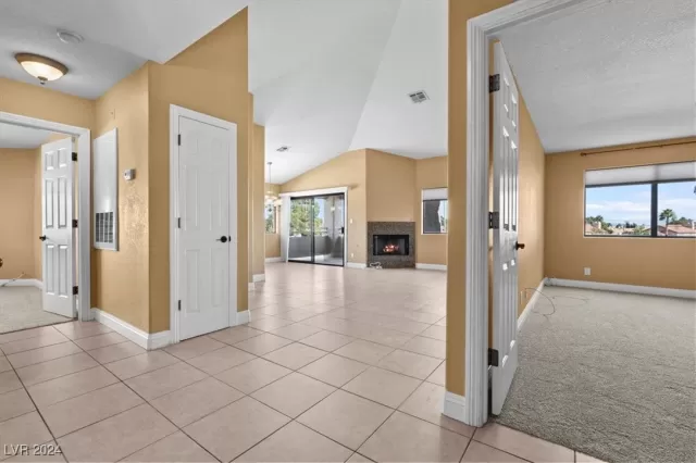 MLS: 2610474 Condo For Sale