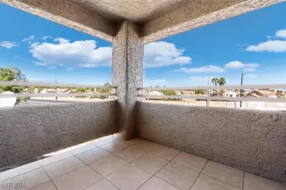 Photo #6: 2610474 Listing