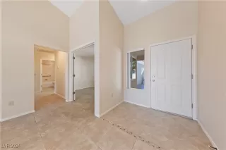 Photo #6: 2610476 Listing