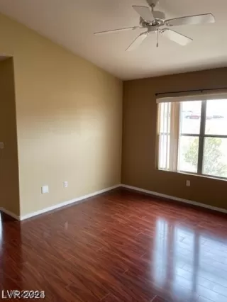Photo #2: 2610499 Listing 