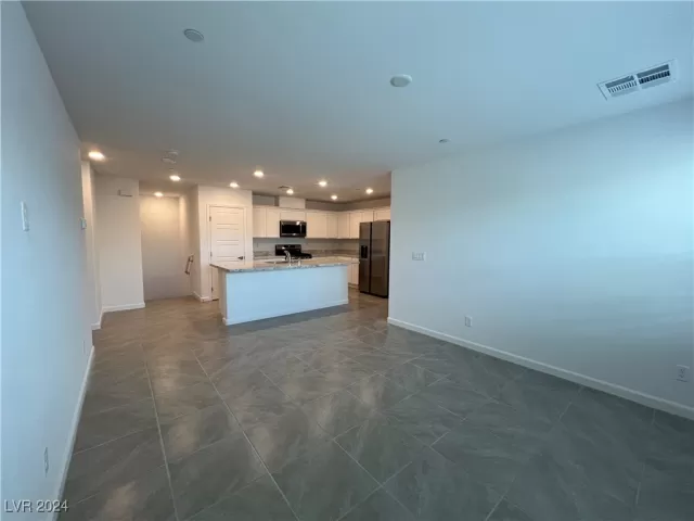 MLS: 2610540 Condo For Sale