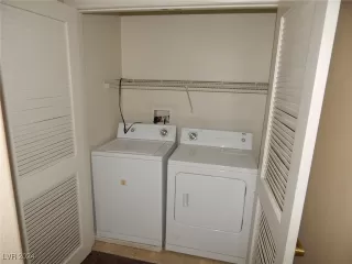 Photo #4: 2610563 Listing 