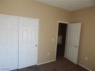 Photo #5: 2610563 Listing 