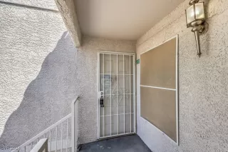 Photo #1: 2610572 Listing