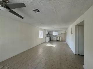 Photo #3: 2610585 Listing 