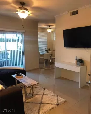 Photo #1: 2610587 Listing 