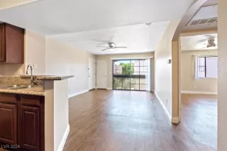 Photo #1: 2610601 Listing 