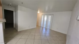 Photo #4: 2610626 Listing 