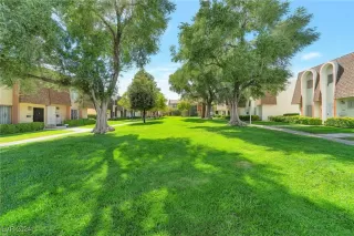 Photo #4: 2610705 Listing 