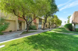 Photo #5: 2610705 Listing 