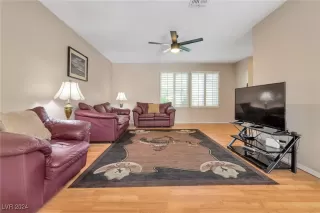 Photo #6: 2610705 Listing 