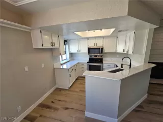 Photo #2: 2610707 Listing